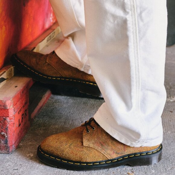 NEW Dr. Martens Smiths Suede Shoe Size 6 - Picture 3 of 12